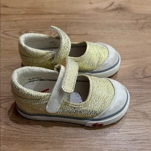 See Kai Run Gold Glitter Kids Dress Shoes